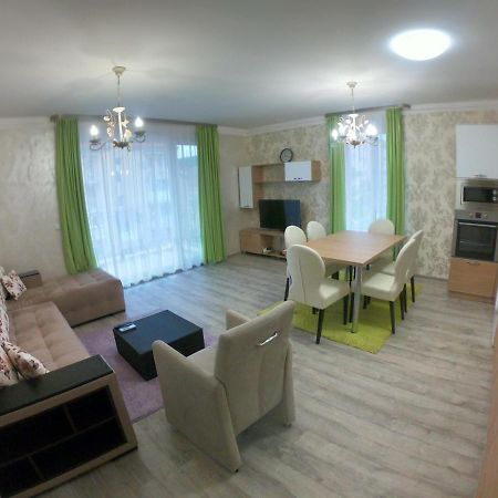 South Coast Apartments Schumen Exterior foto