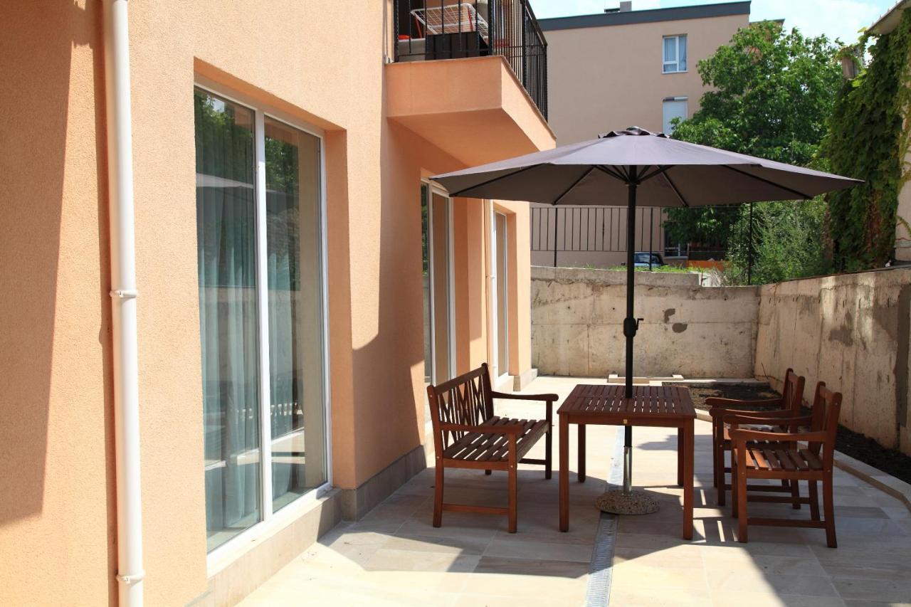 South Coast Apartments Schumen Exterior foto