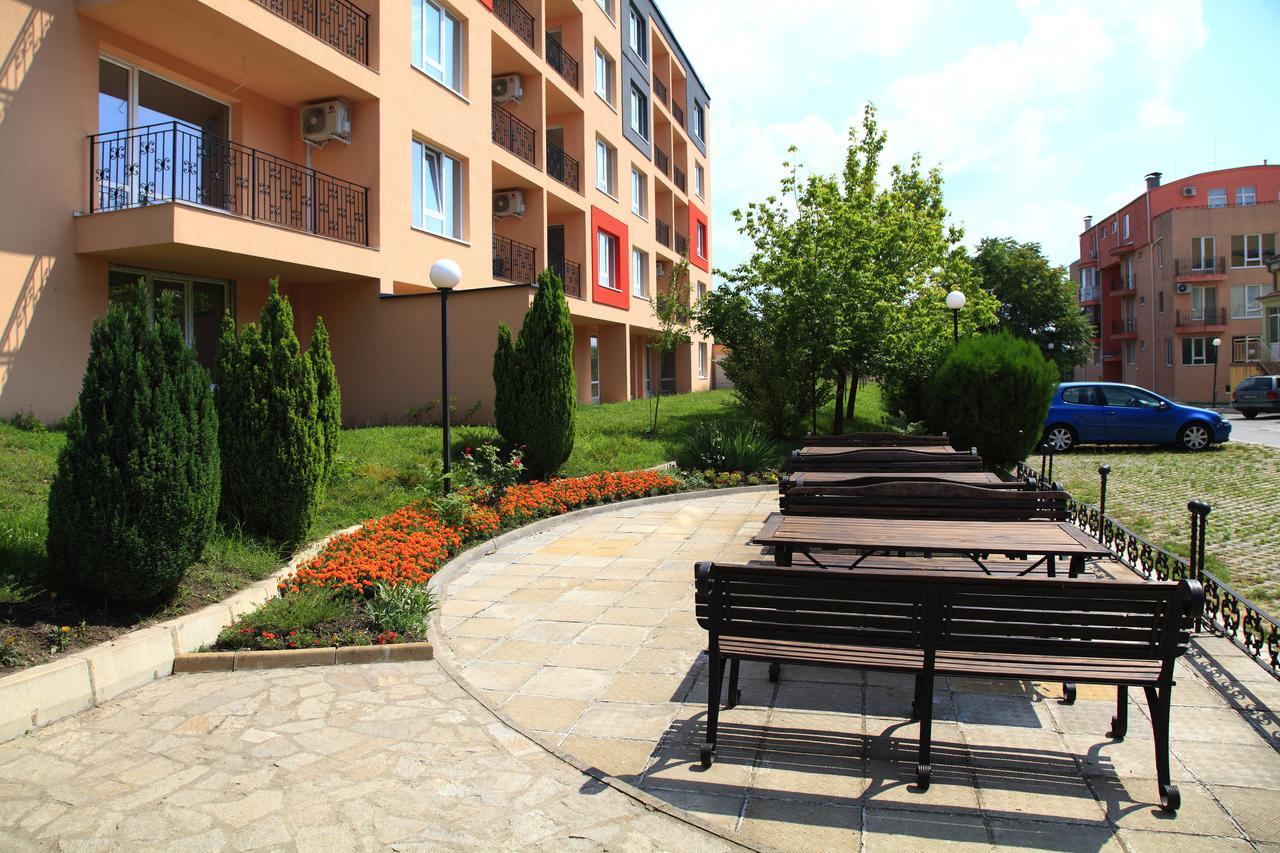 South Coast Apartments Schumen Exterior foto