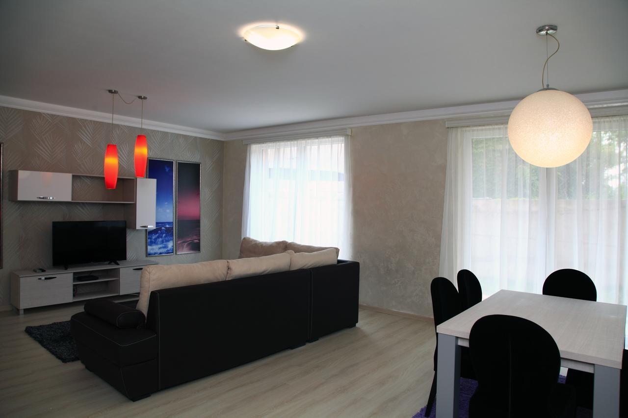 South Coast Apartments Schumen Exterior foto