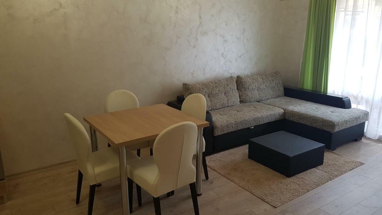 South Coast Apartments Schumen Exterior foto